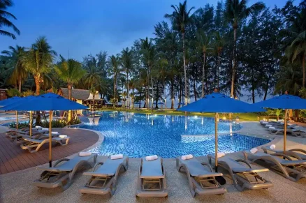 Manathai Khao Lak
