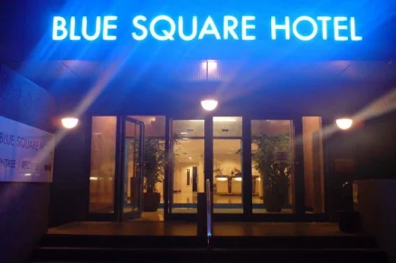 XO Hotels Blue Square